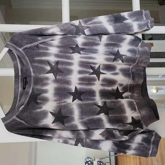 Oversized Sweatshirt - Picture 2 of 6